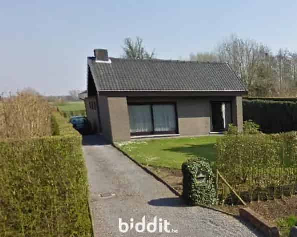 TE RENOVEREN BUNGALOW