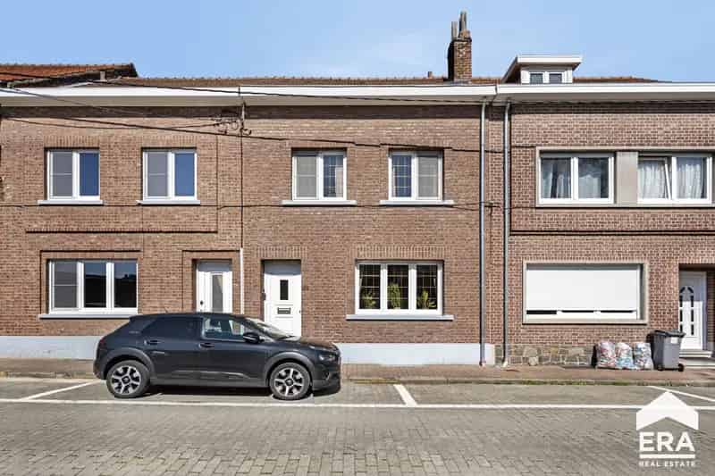 Huis te Koop Hoegaarden: Gezinswoning met 3 slaapkamers en Renovatiepotentieel