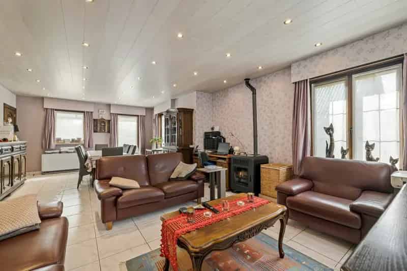 Huis te huur Elversele: Ruime HOB 6 slaapkamers, tuin en garage