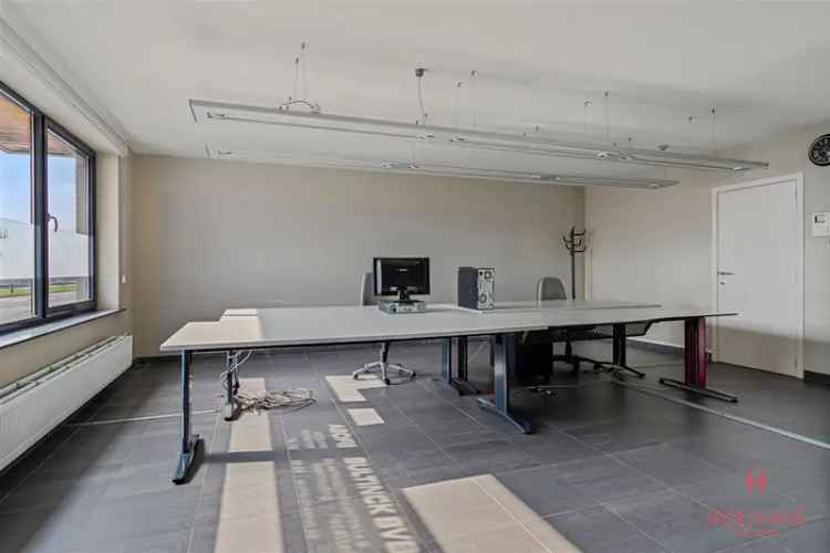 Appartement te Koop Nevele 2 Slaapkamers Handelsruimte