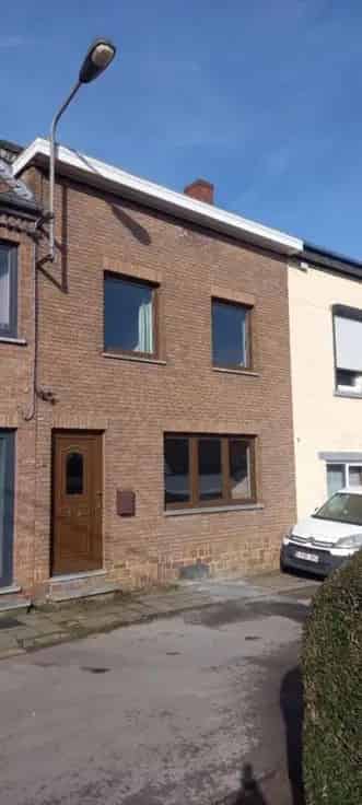 Huis Te Koop Te Renoveren Met Tuin En Garage