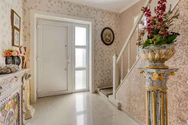 Huis Te Koop 4 slaapkamers tuin garage prachtig uitzicht