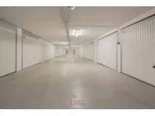 Garagebox te Koop Nieuwpoort Bad Ruime Vlotte Ingang