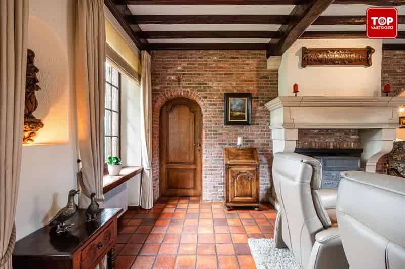 Statige Villa 4 slaapkamers 755m²