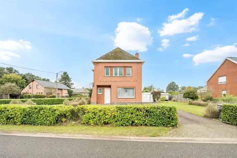 Te renoveren woning 12a Tessenderlo