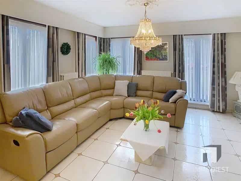 Gelijkvloerse woning 3 slaapkamers Zuidgerichte tuin 25 are