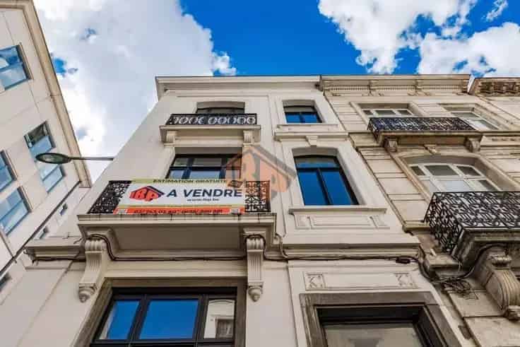 Appartementsgebouw Te Koop Schaarbeek 3 Woonheden 325m² Rendement 8%