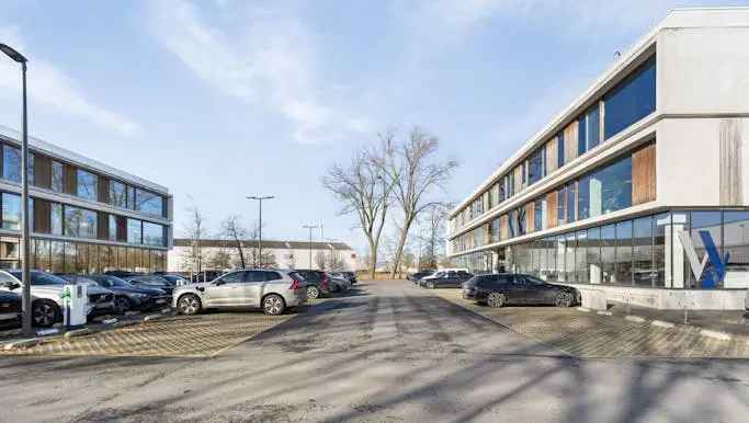 Kantoor te huur Zwevegem 390m2 nabij autosnelweg
