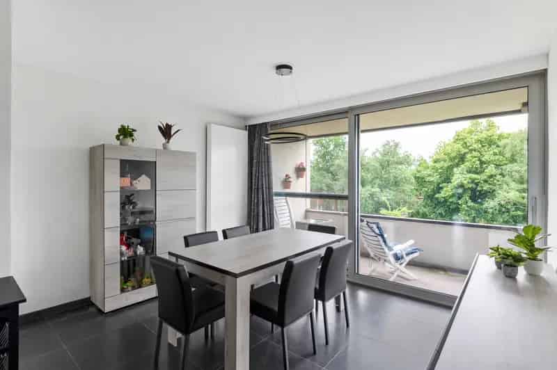 Lichtrijk Appartement te Koop Edegem 2 slaapkamers