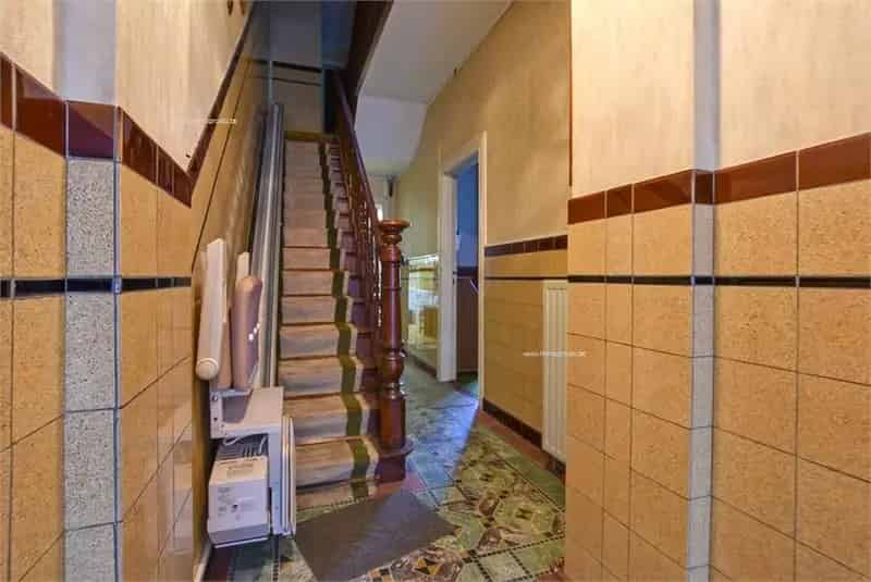 Te renoveren woning Nieuwpoort 6 slaapkamers garage