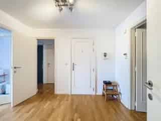 Appartement te huur Ukkel 140m2 3 slaapkamers 2 badkamers Garage