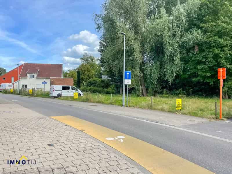 Projectgrond te Hofstade: Rustige locatie nabij scholen en E40