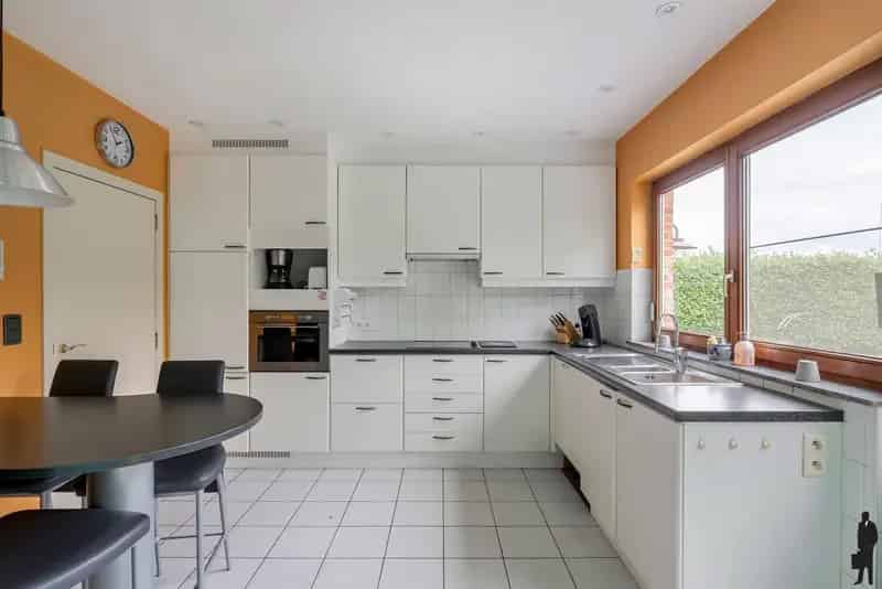 Goed onderhouden villa gewilde locatie