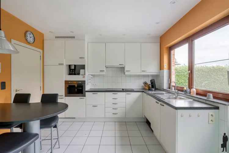 Goed onderhouden villa gewilde locatie
