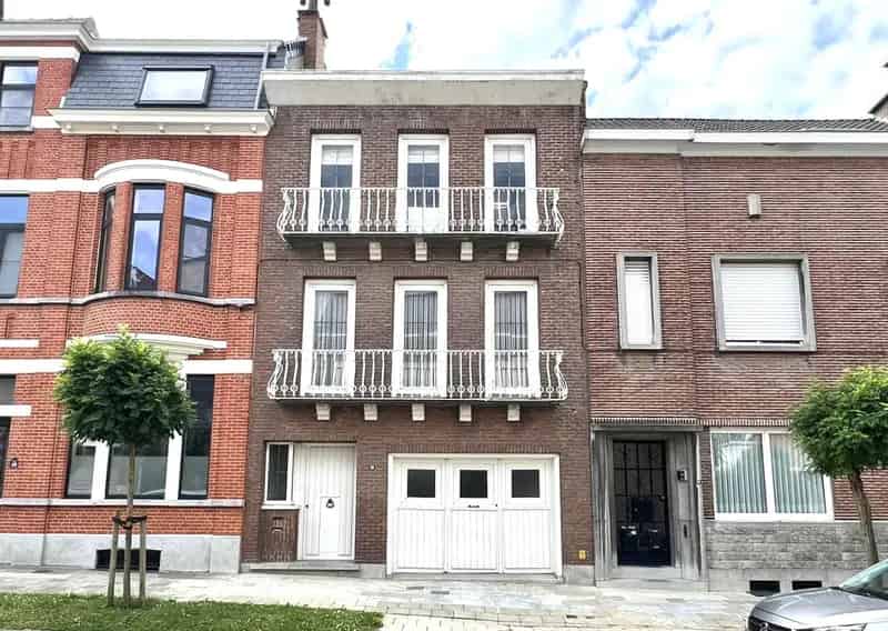 Top Opbrengsteigendom Ronse: 2 Appartementen Garage
