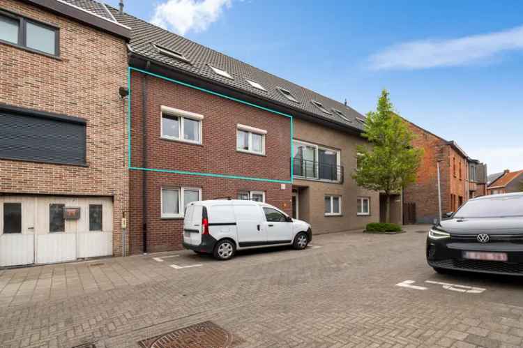 Appartement te koop Bornem: 2 slaapkamers, terras, staanplaats