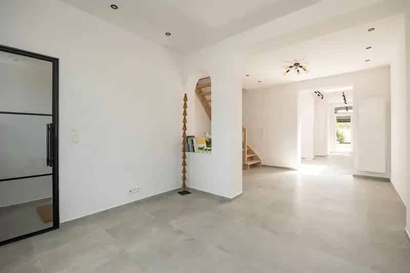 Huis te koop Mechelen: gerenoveerde woning met veel ruimte