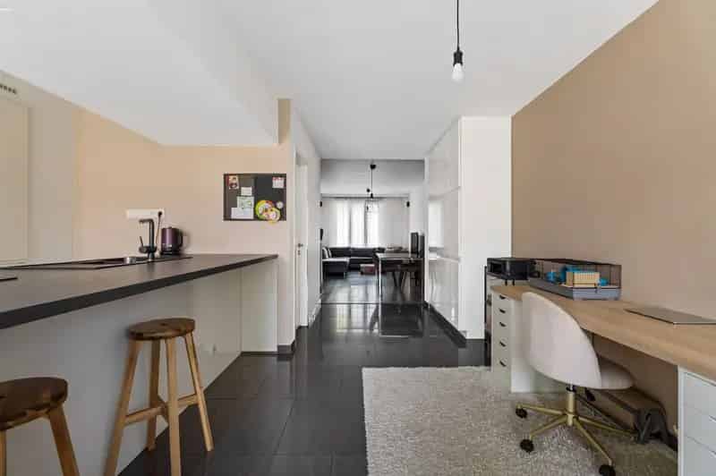 Gerenoveerde woning 3 slaapkamers tuin