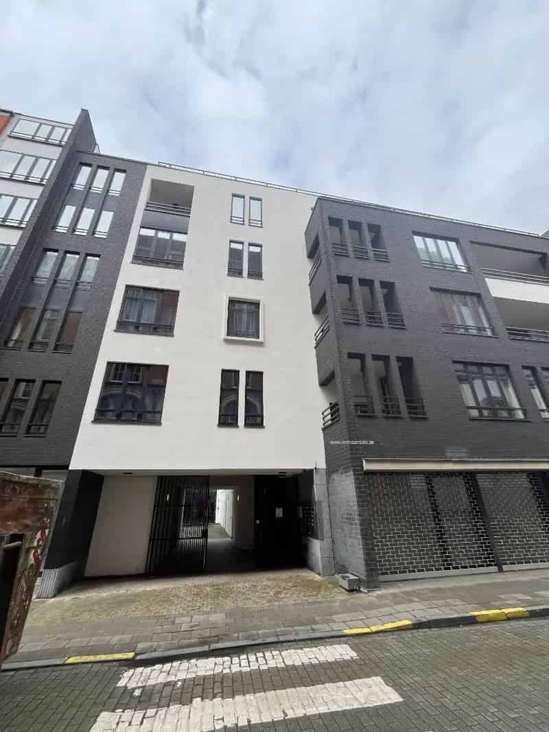 Kantoor te huur Brussel Marollenwijk Nabij Zavel en Gare du Midi