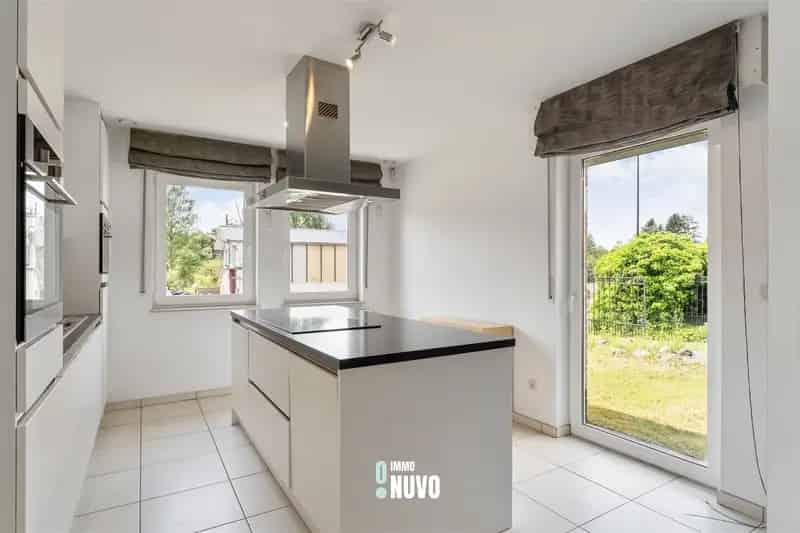 Huis te huur Overijse: 4 slaapkamers, 2 badkamers, 1,5 ha perceel