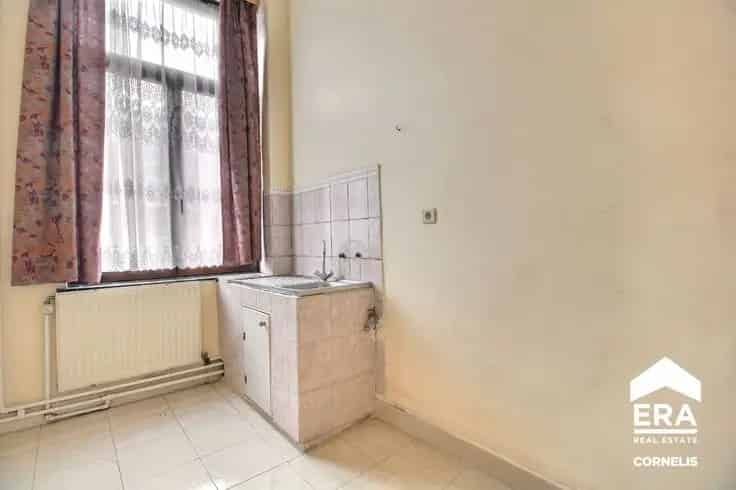 Appartementsblok te Koop Anderlecht 3 Units