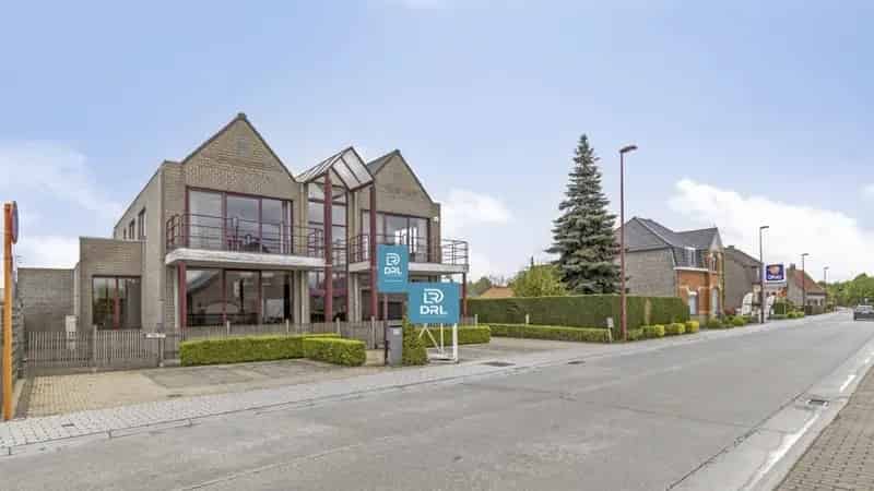 Kantoor te koop Landegem 812m² perceel 460m² bewoonbaar