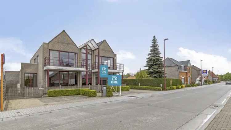 Kantoor te koop Landegem 812m² perceel 460m² bewoonbaar