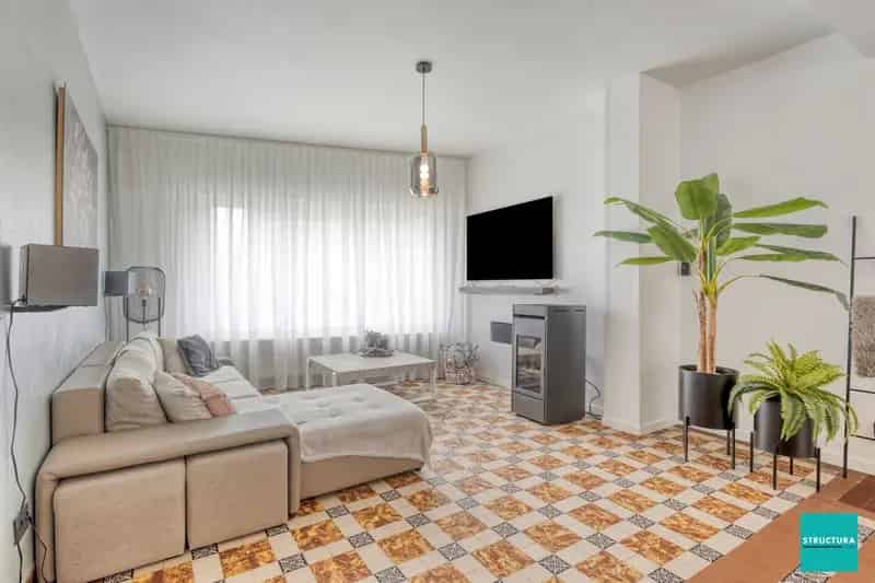 Ruime 4-SLK Woning Denderhoutem 235m²