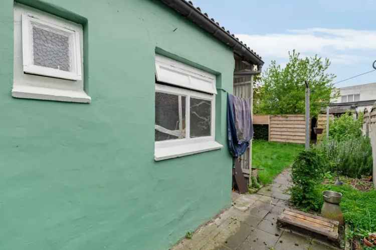 Te renoveren stadswoning Turnhout - Tuin - 2 slaapkamers