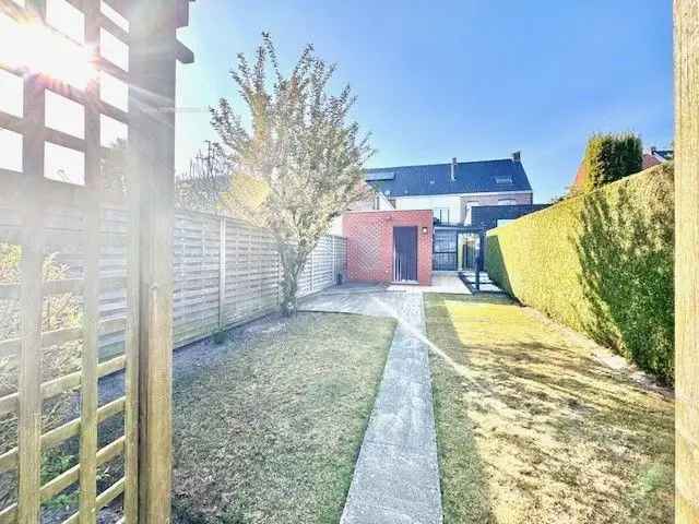 Magazijn met Woonst te Koop Waregem - 3 Slaapkamers
