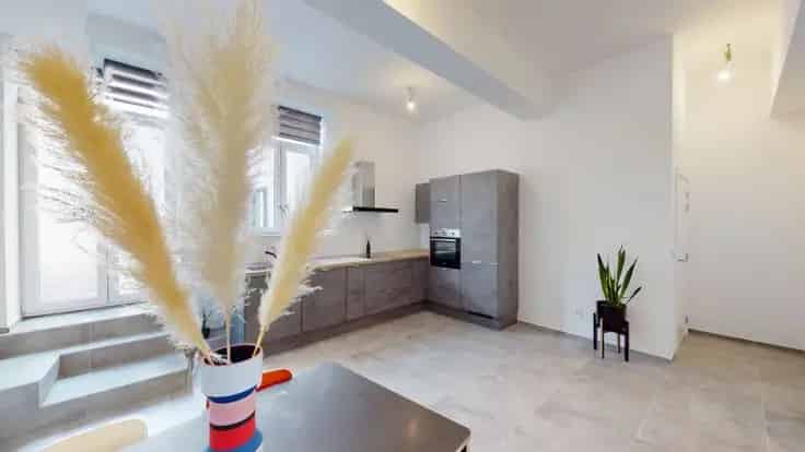 Appartement Te Koop Luik Centrum - Gerenoveerd met Terras