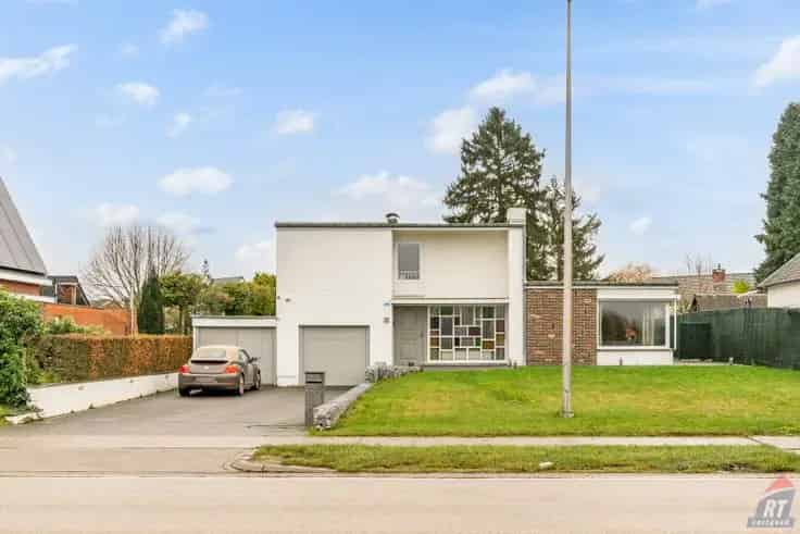 Huis Te Koop Sint Truiden: Charmante woning met ruime tuin
