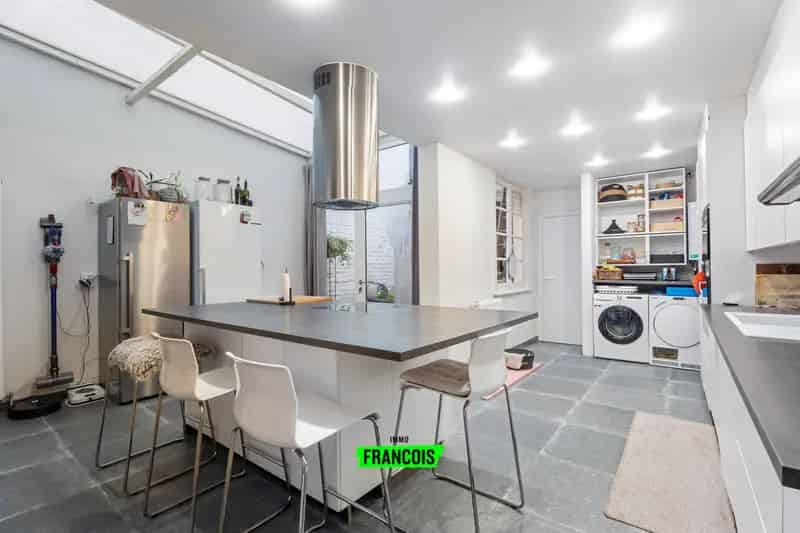 Instapklare woning te Ieper 3 slaapkamers 2 terrassen