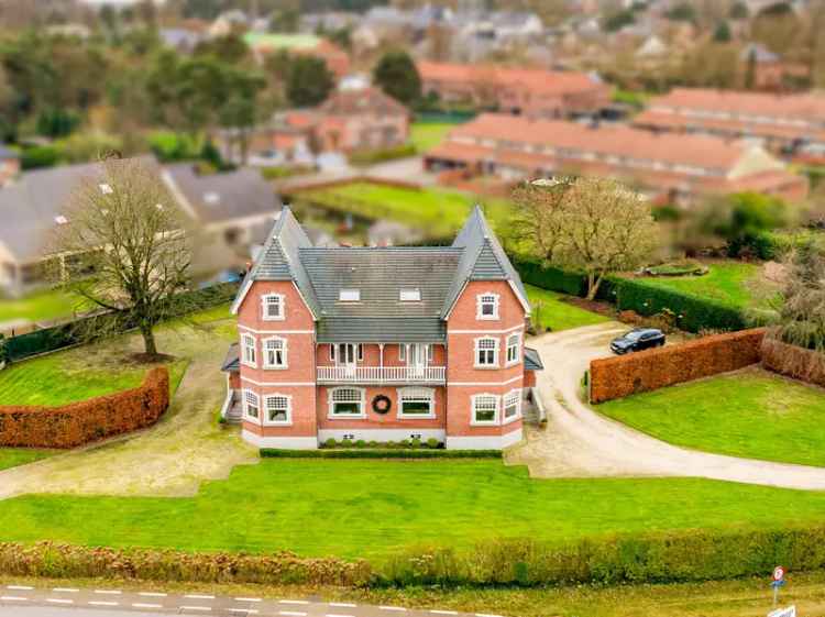 STATIGE EN KARAKTERVOLLE VILLA MET 5 SLAAPKAMERS OP GUNSTIGE LIGGING