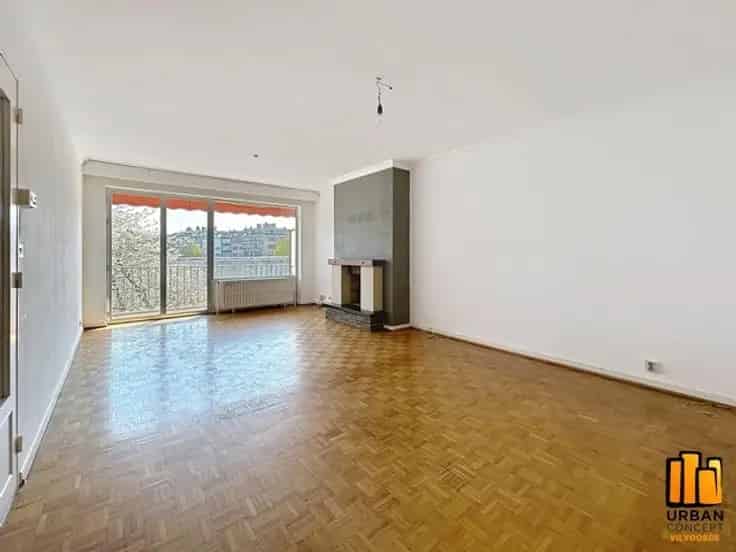 Appartement Te Koop Ganshoren 2 Slaapkamers Terras Kelder Garage