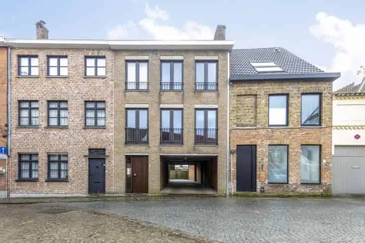 Appartementsgebouw te Koop Brugge 3 Appartementen 10 Garageboxen