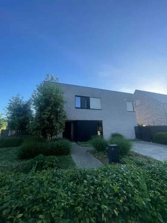 Moderne Villa te Malle - 4 slaapkamers - Luxe Afwerking