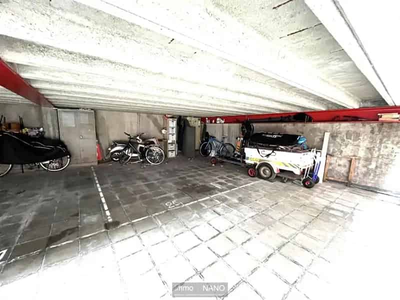 Garage te Koop Knokke-Heist 3 Autostaanplaatsen
