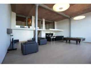 Loft te Koop Kortrijk - Ruime Loft met Hoge Plafonds