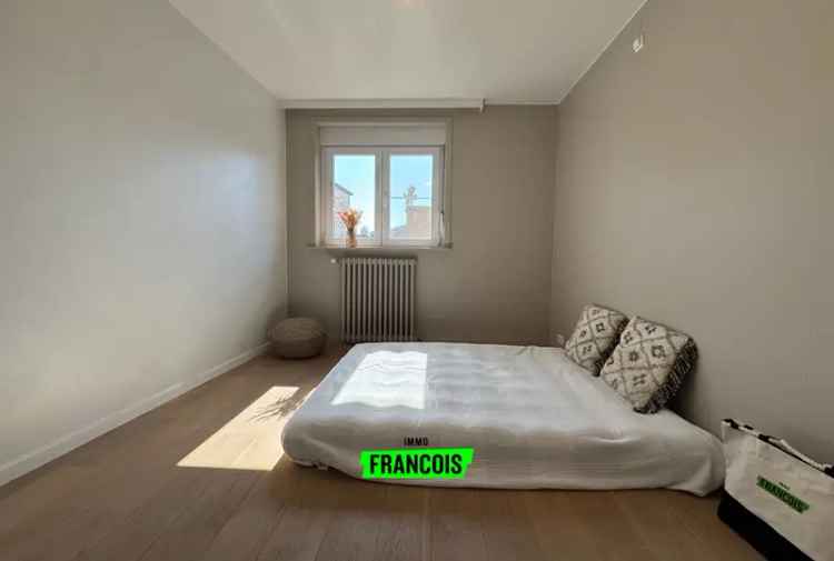 Gerenoveerd Appartement Waregem Centrum 2 slaapkamers Terras Garage