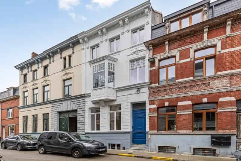 Huis te koop Sint-Amandsberg: karaktervolle burgerwoning met tuin