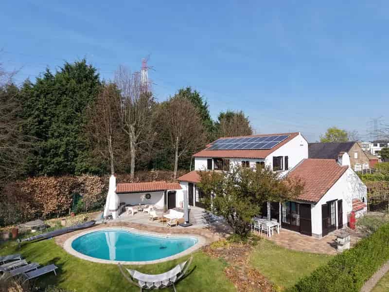 Huis te koop Aartselaar: luxe villa met zwembad