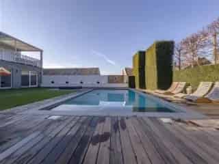 Luxueuze Villa te Visé met Zwembad en 2 Appartementen