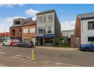 Handelspand te koop Kapellen 220m² - Bakkerij Woonst