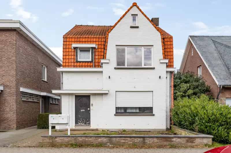Te renoveren Kangoeroewoning Broechem