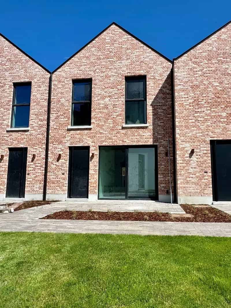 Huis te huur Gent: Moderne woning aan het water met zwembad
