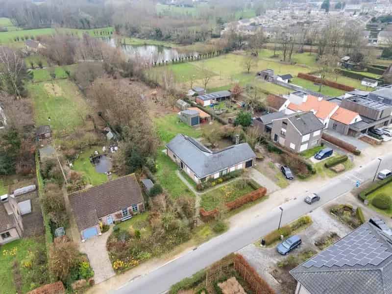 Woning te koop Lovendegem: renovatieproject 185m²