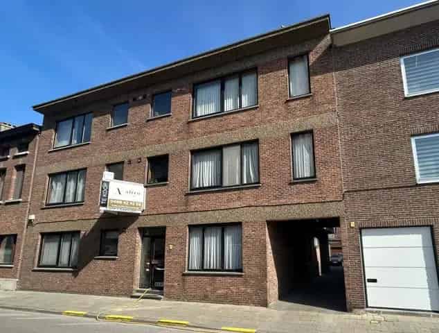 Opbrengsteigendom Mechelen: 100% Verhuurd, Renovatie Nodig