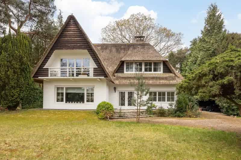 Te renoveren villa Koningshof 4 slaapkamers