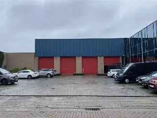 Industrie te huur Roeselare Magazijn 2717m² Kantoren 1422m²